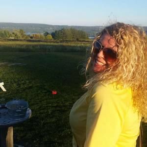 Meet your Posher, Celene